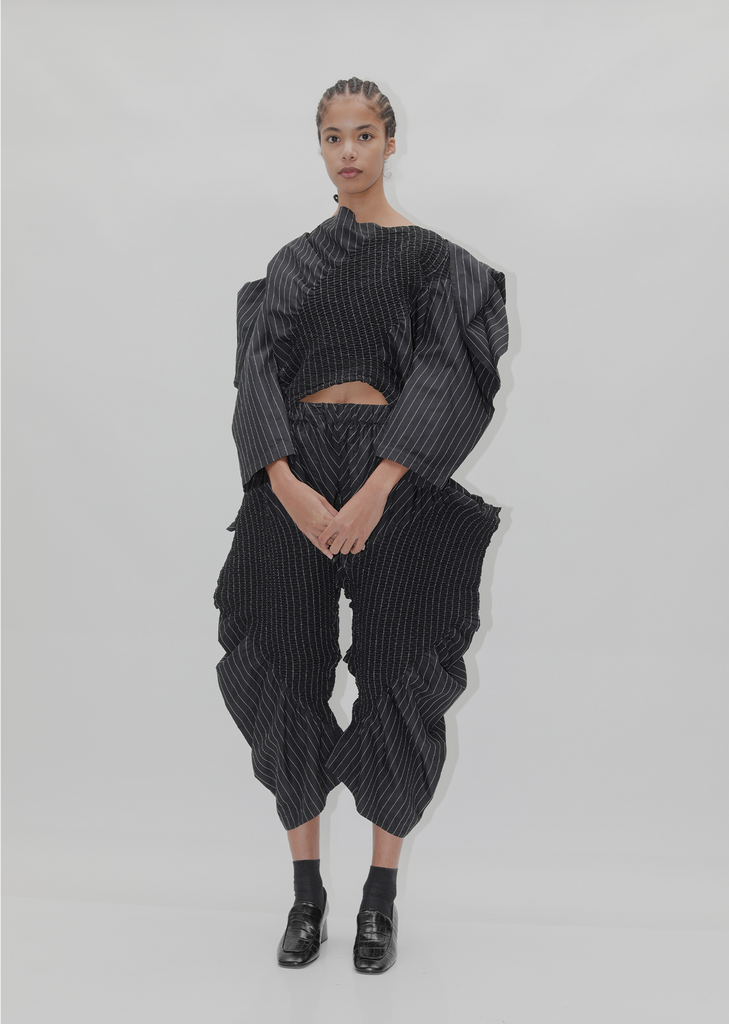 Contraction Blouse — Black Hued