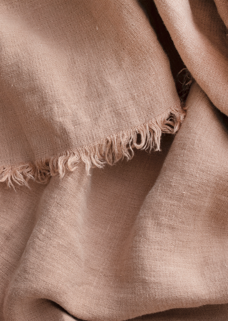 Freya Linen Throw — Fawn