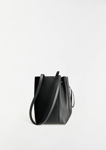 Maeden メイデン　CANNA BUCKET BAG Canna Bucket — Ink – La Garçonne
