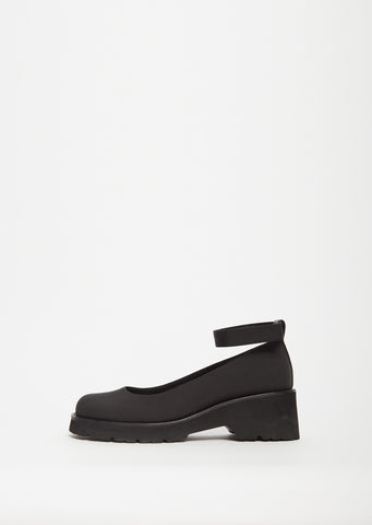 Round Toe Strap Shoes — Black
