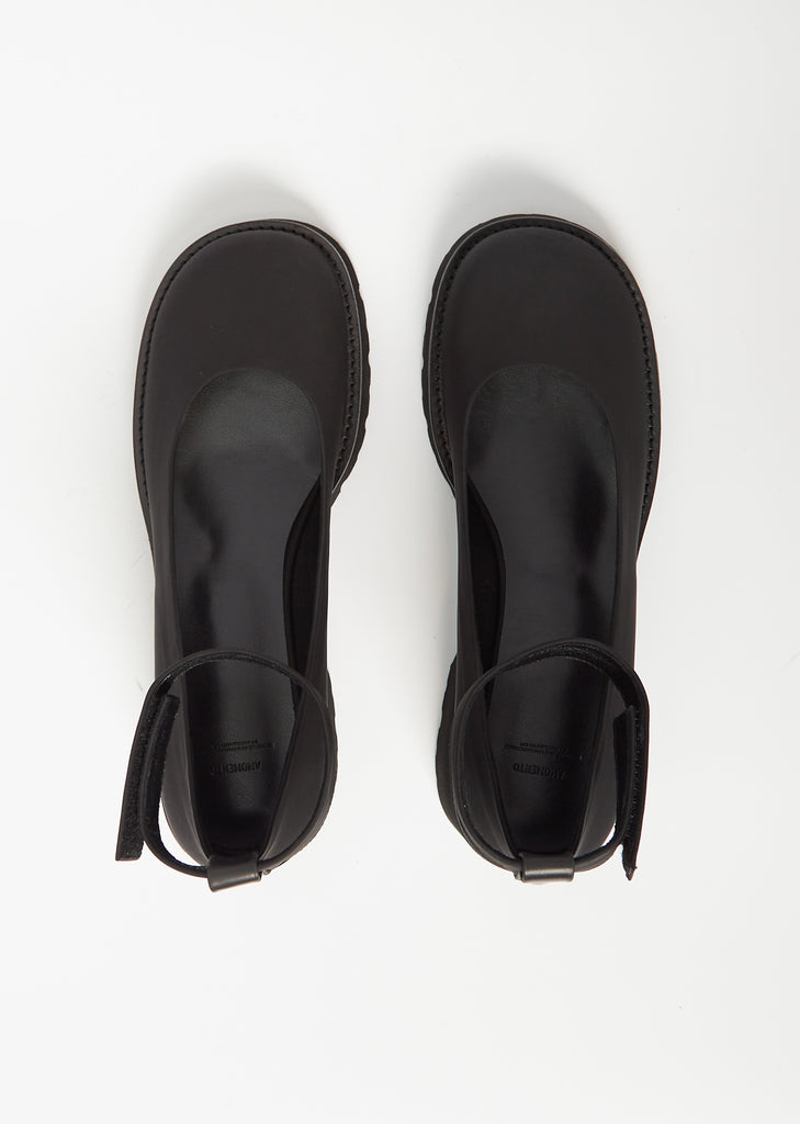 Round Toe Strap Shoes — Black