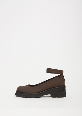 Round Toe Strap Shoes — Brown