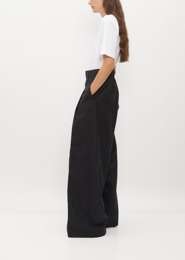 Pila Pants — Anthracite