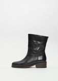 Oblique Tube Boot