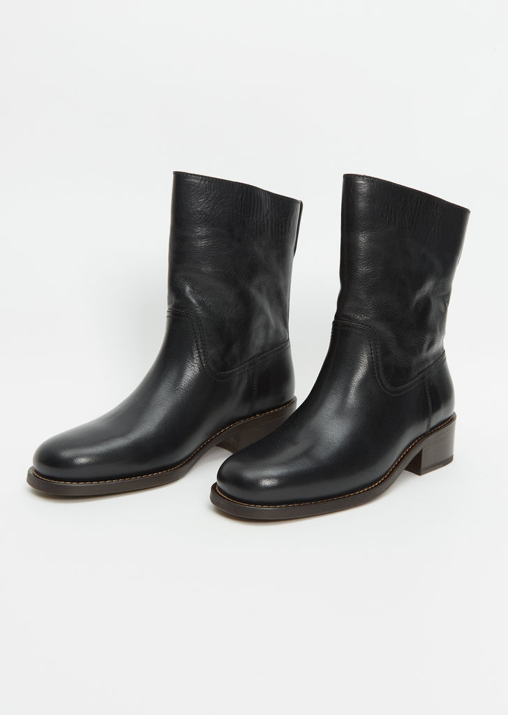 Oblique Tube Boot