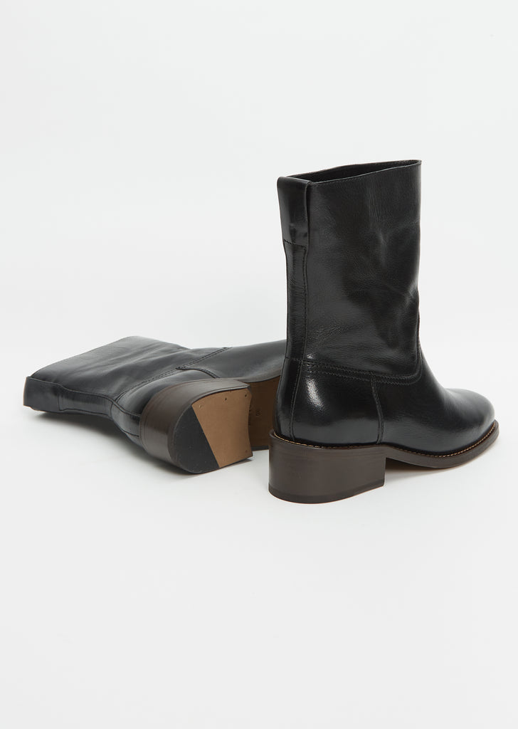 Oblique Tube Boot