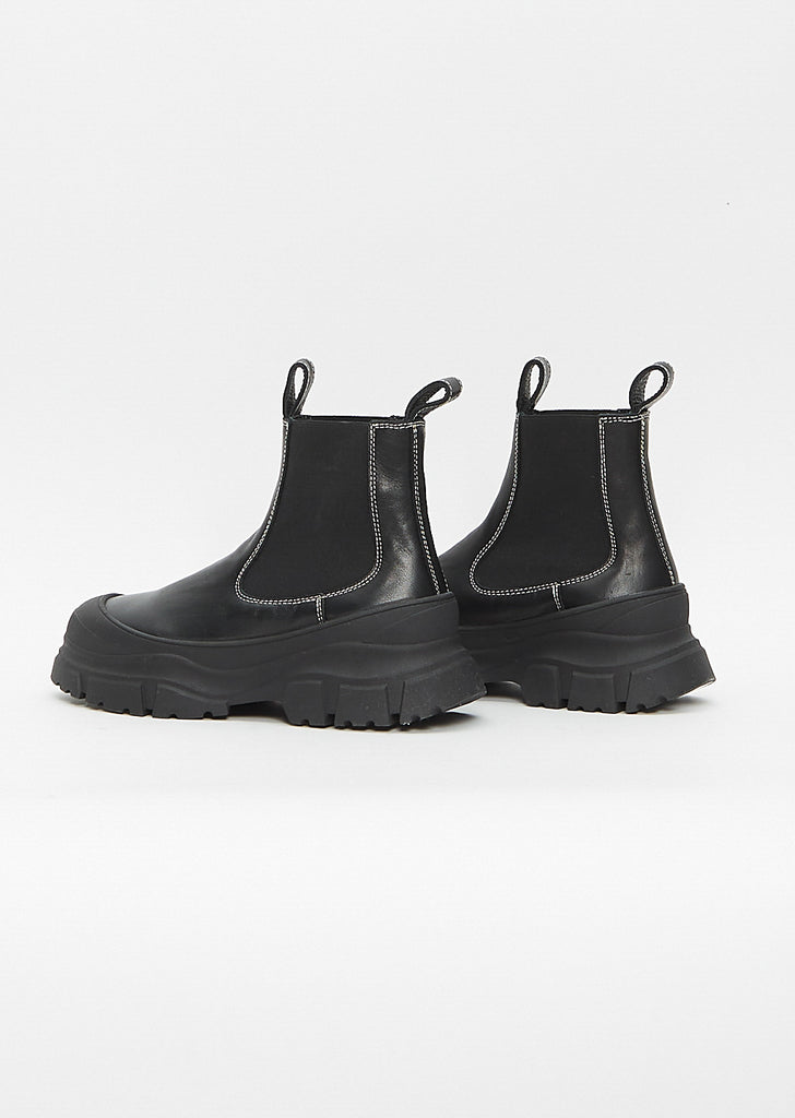 Fabulous Chelsea Boots — Black