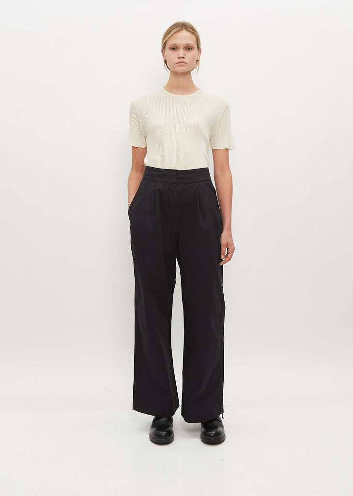 Pleated Wide Leg Trouser — Black