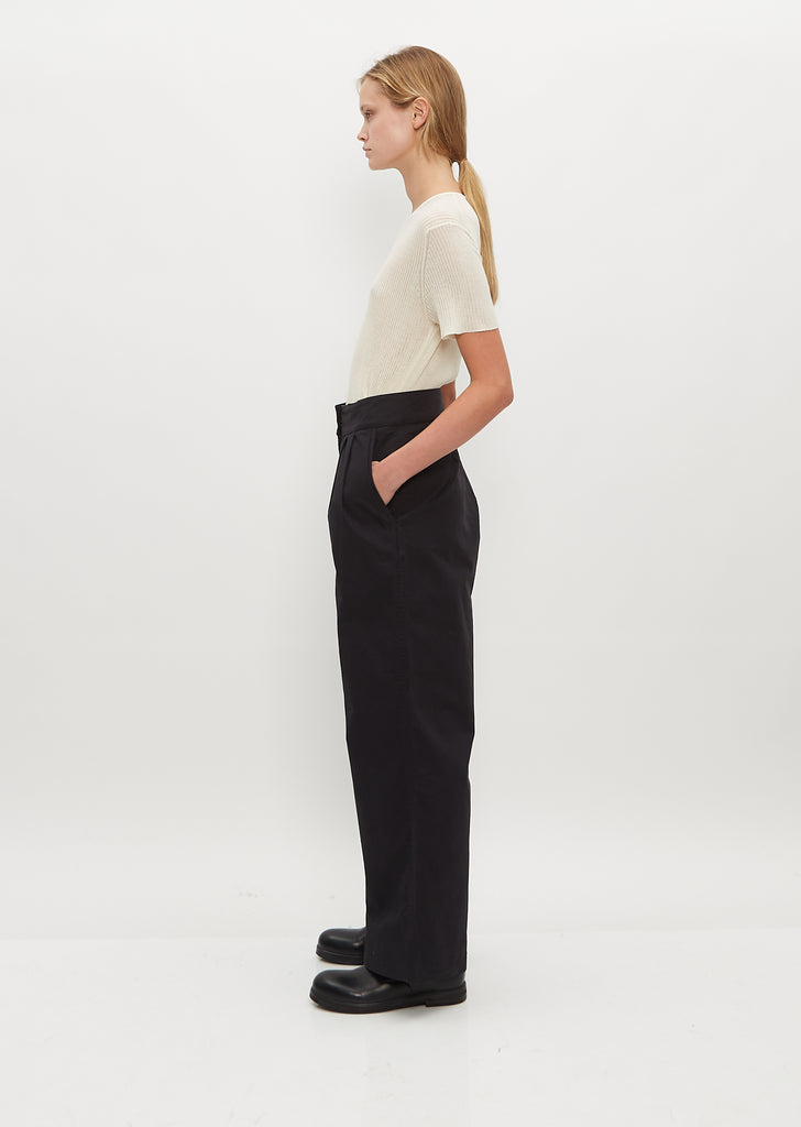 Pleated Wide Leg Trouser — Black