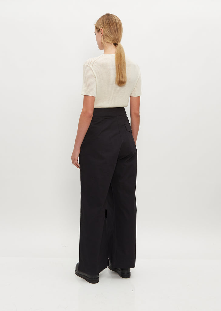 Pleated Wide Leg Trouser — Black