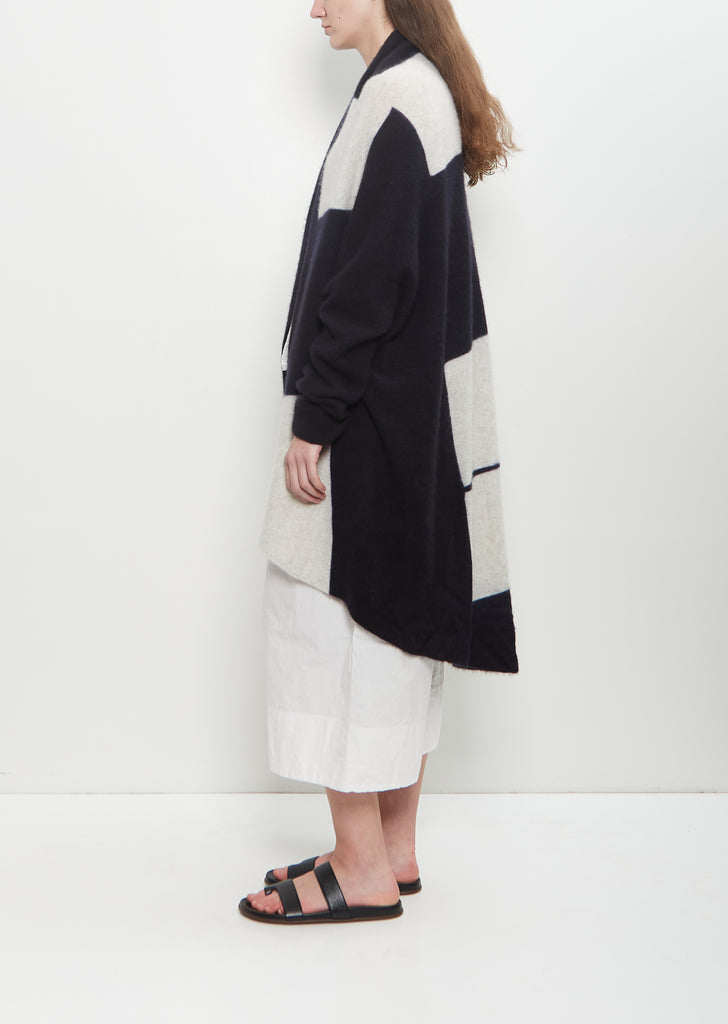 Cashmere Seamless Upside Down Cape — Black