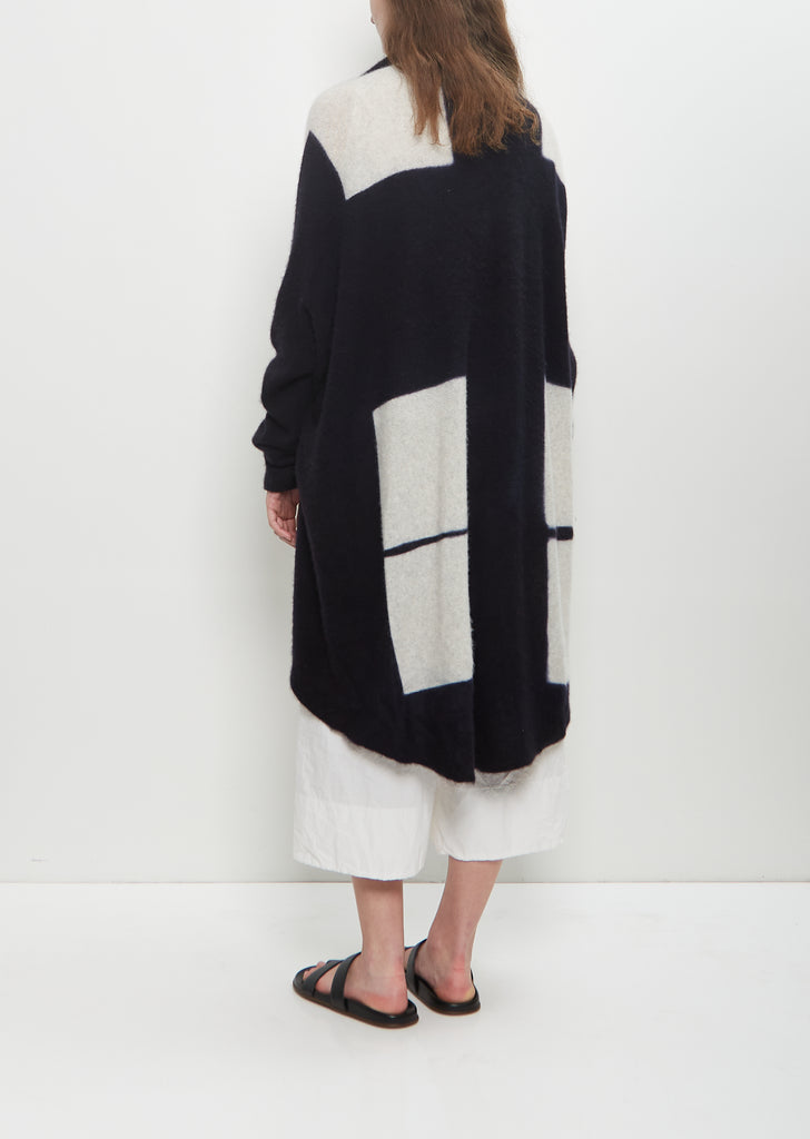 Cashmere Seamless Upside Down Cape — Black