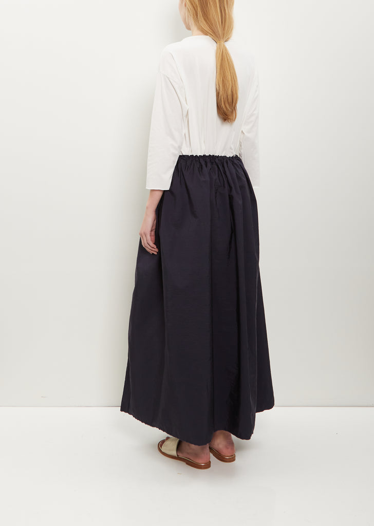 Simple Skirt — Navy