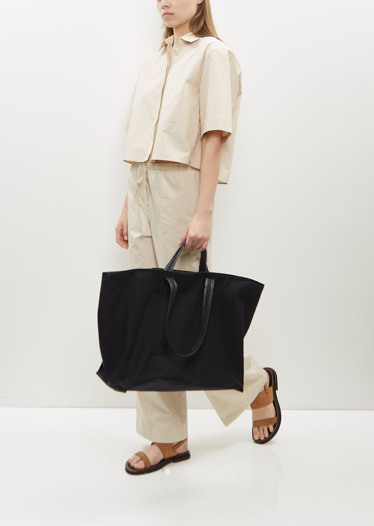 Canvas Tote — Black / Oil Black