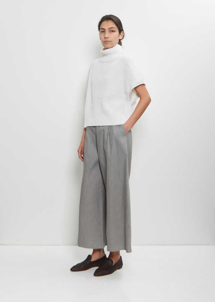 Linen Cashmere Silk T-Neck Sleeveless Sweater — White