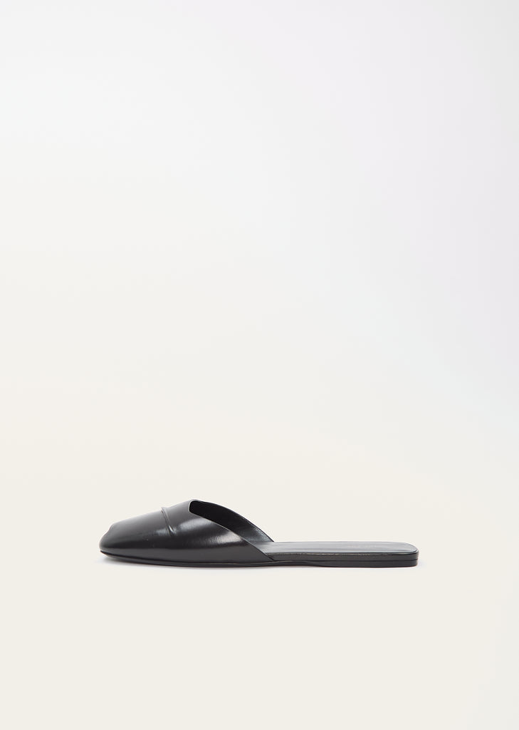 Milla Flat