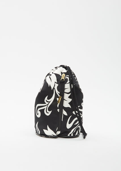 バッグ everyone nylon kinchaku pouch BLACKWhite 美品 everyone nylon kinchaku pouch ブラック - メルカリ