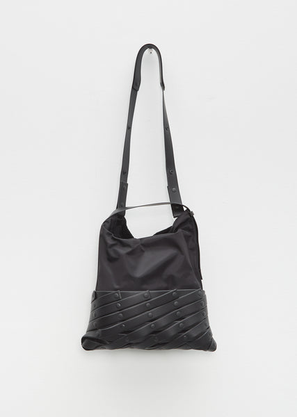 Spiral Grid Hobo Bag — Black – La Garçonne