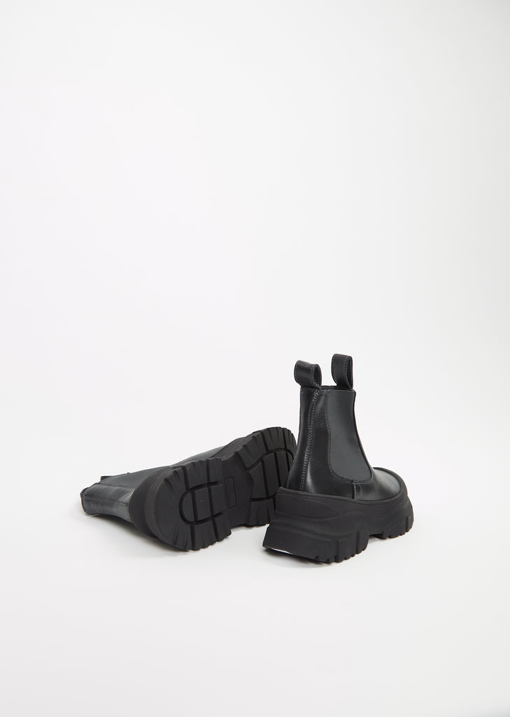 Fabulous Boot — Black