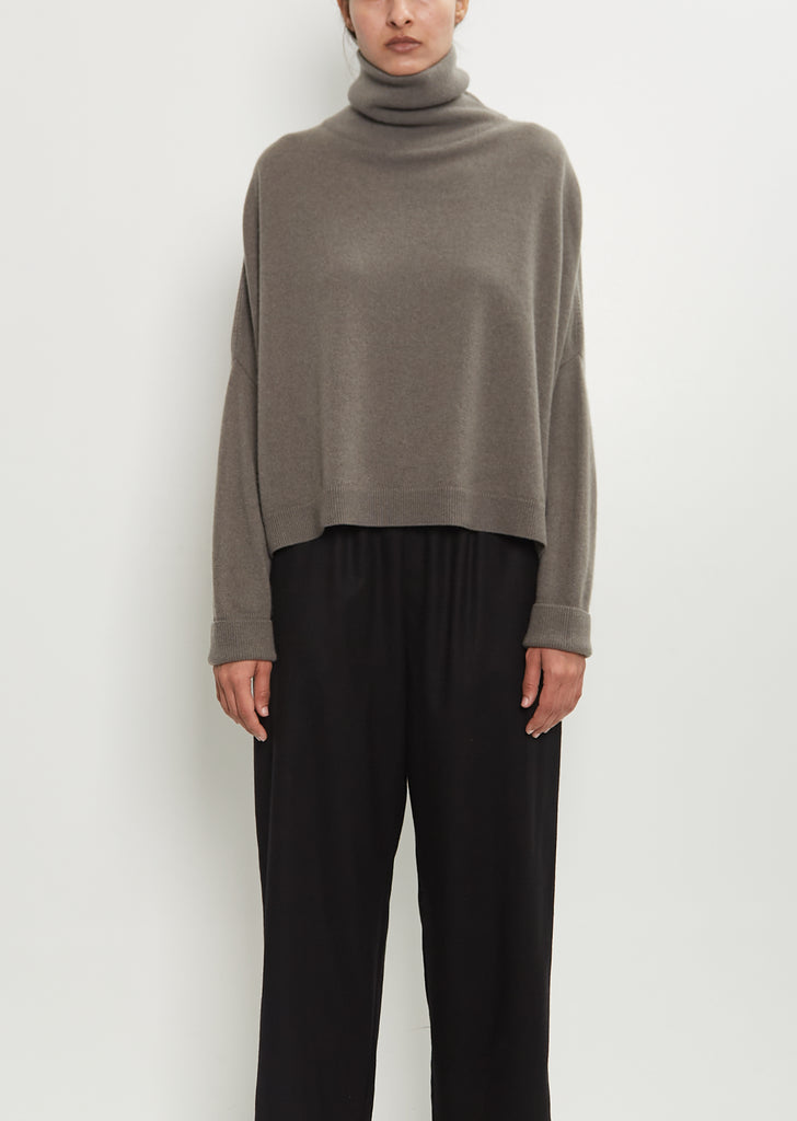 Cashmere Iconic T-Neck Sweater — Storm