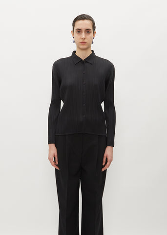 Classic Collar Pleated Shirt — Black