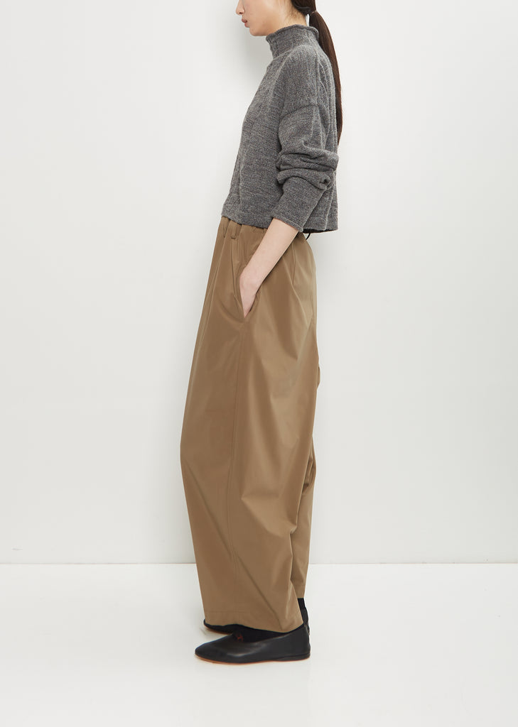 Twill Double Tuck Gathered Pant