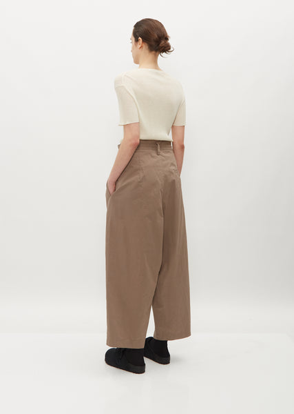 Tuck Gathered Pants — Beige – La Garçonne