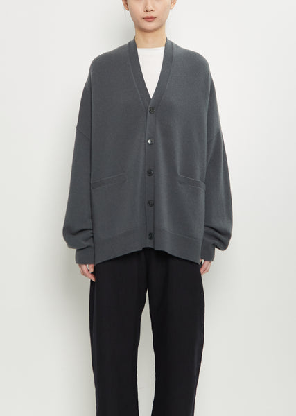 n°24 Tokio Stretch Cashmere Cardigan — Lake – La Garçonne