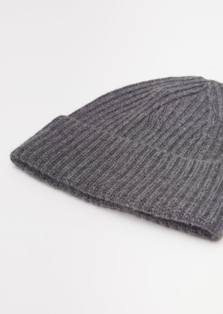 Martigny Beanie — Graphite