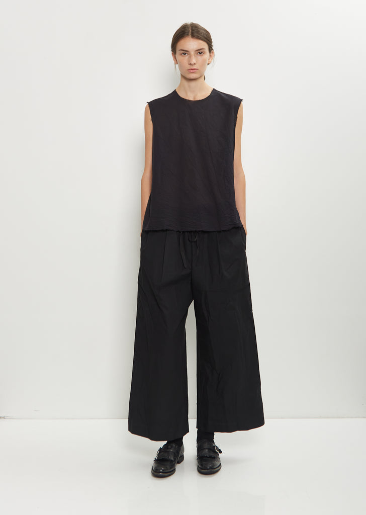 V-Back Sleeveless Cotton OE Top — Black