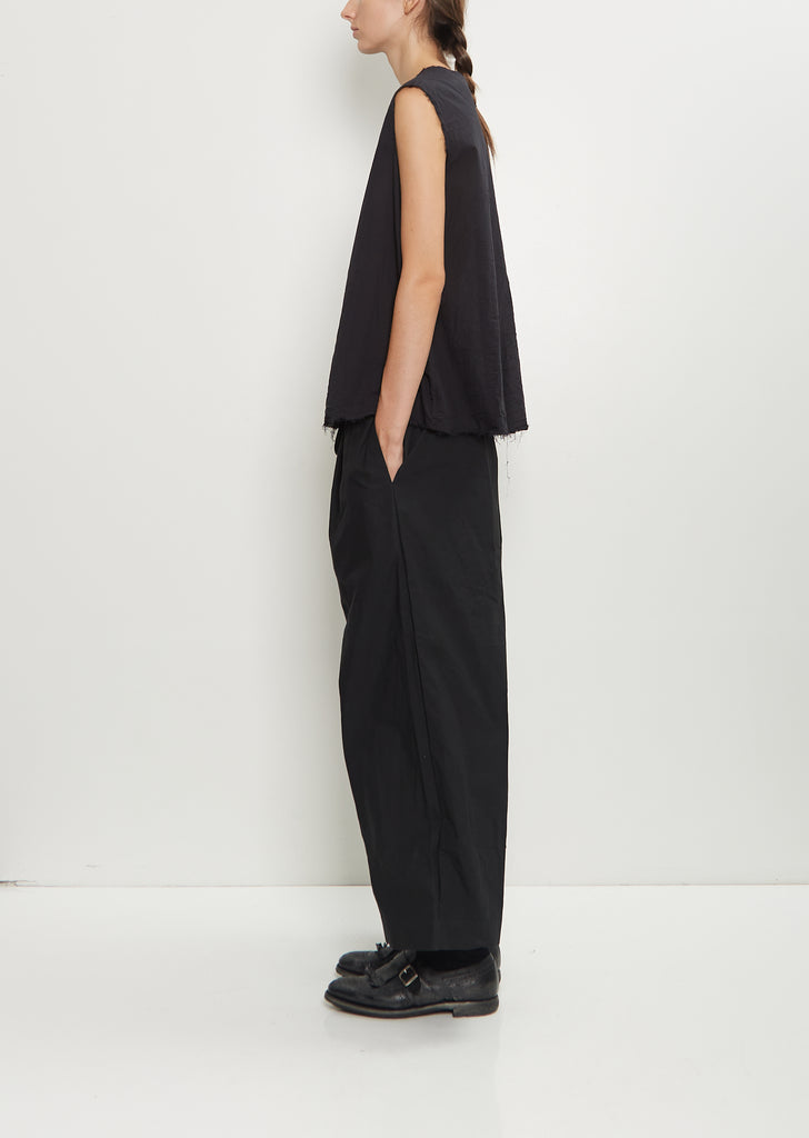 V-Back Sleeveless Cotton OE Top — Black