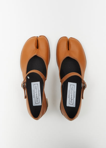 【DROGHERIA CRIVELLINI】 Tabi Classic Mary Jane Leather Drogheria Crivellini Fu-Tabi Mary Jane in Pearl Grey – No.6