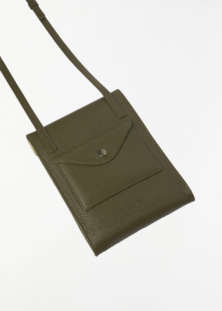 Envelope with Strap — Pesto
