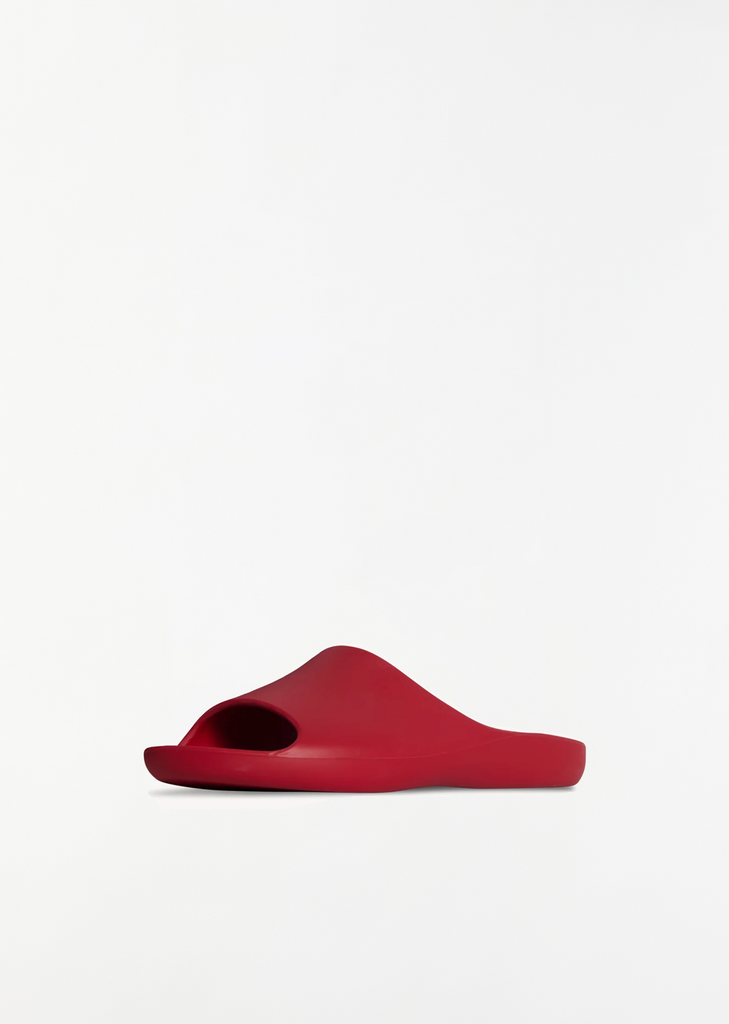 Ama Slide — Laquer Red