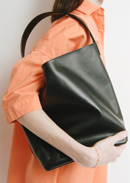 Leather Shoulder Bag — Black – La Garçonne
