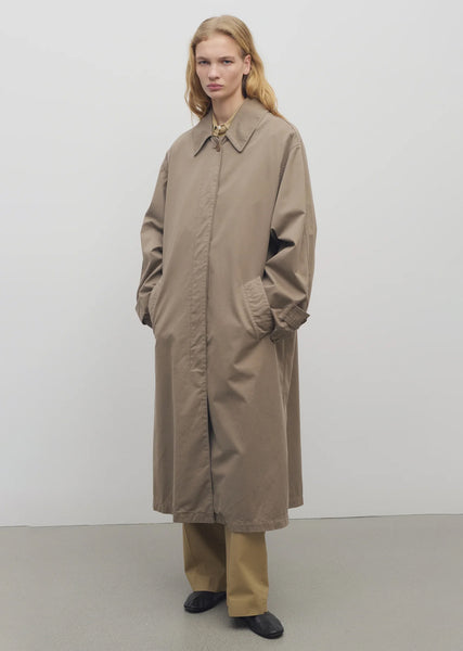 coat_b80a6176-66a1-402e-b121-