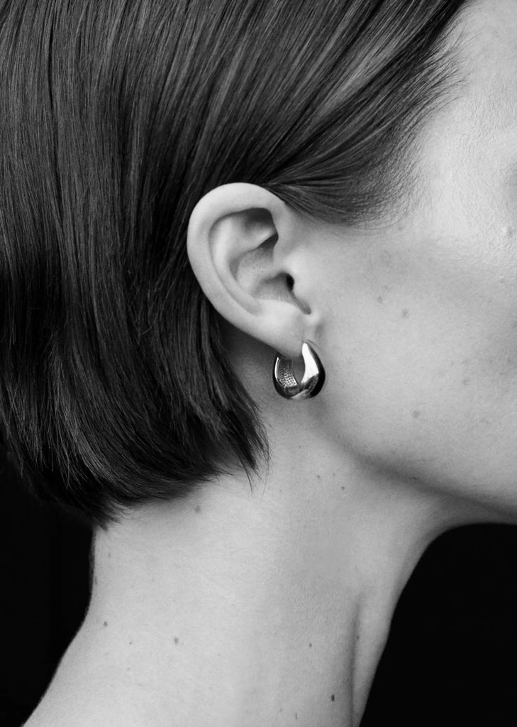Hinged Hoops