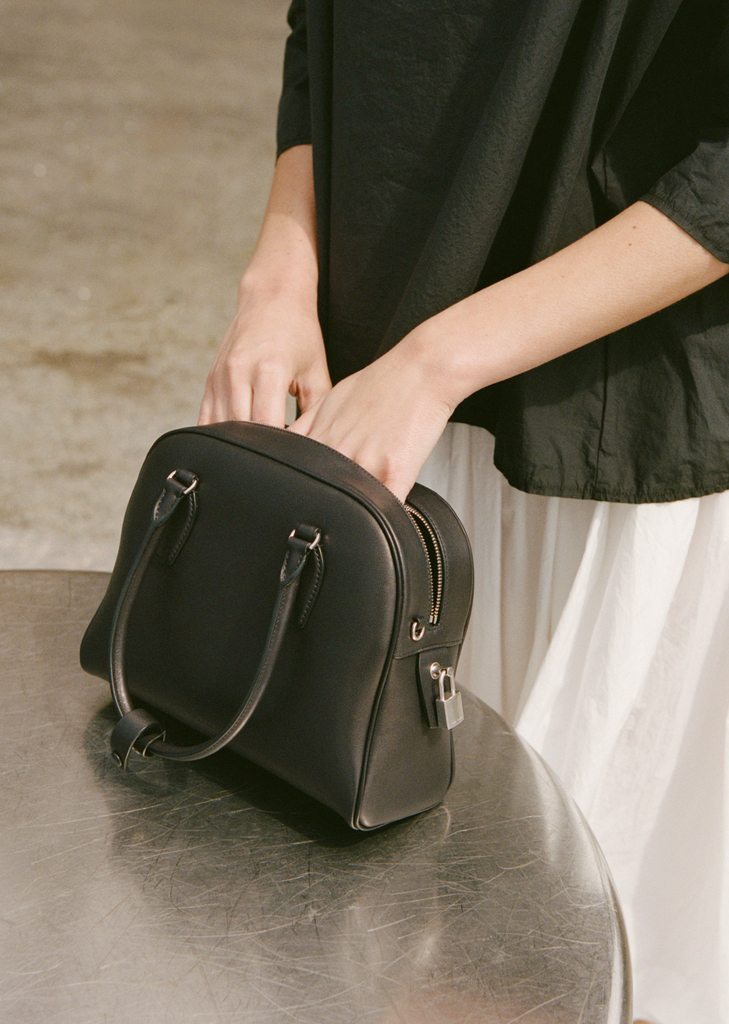 India 10.00 - Saddle Leather