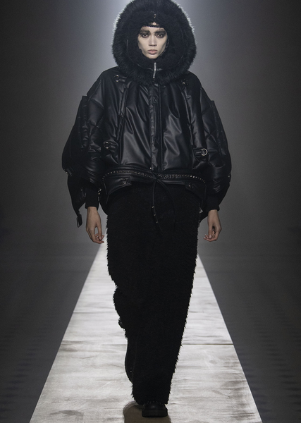 junya1_grande.png?v=1698441912