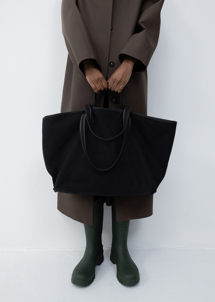 Canvas Tote — Black / Oil Black