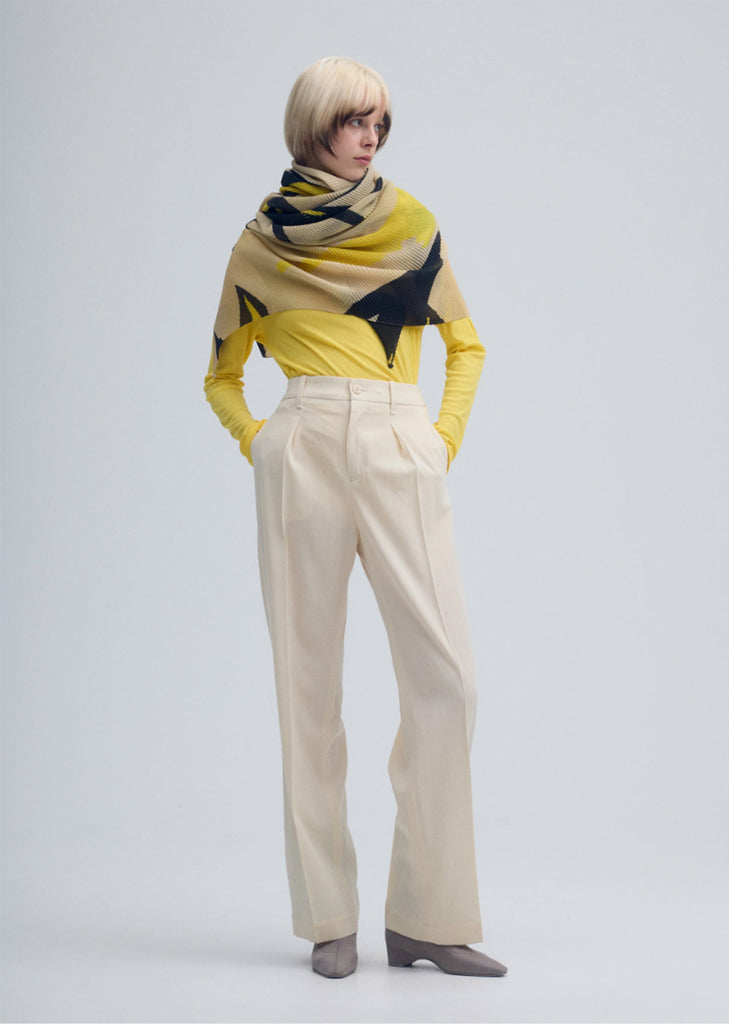 Vigor Pleats Stole