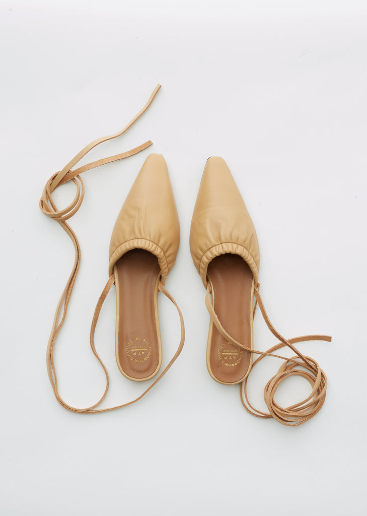 Lioni Pointy Toe Flats