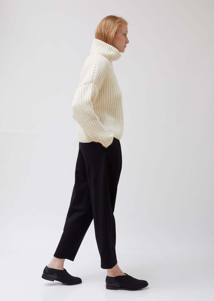 Jersey Pants with Pleats
