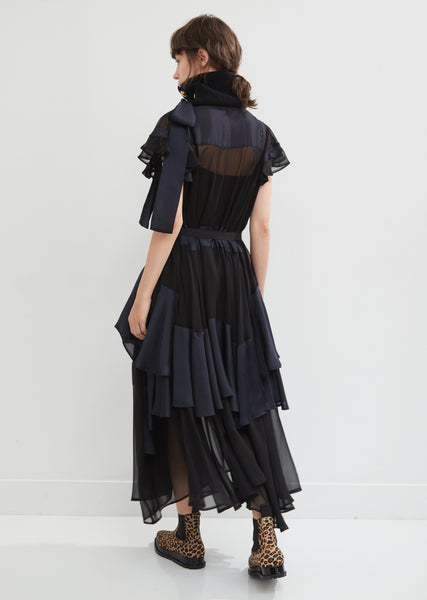 sacaiofficial | sacai THE classics sacaiと共に常に進化を遂げ