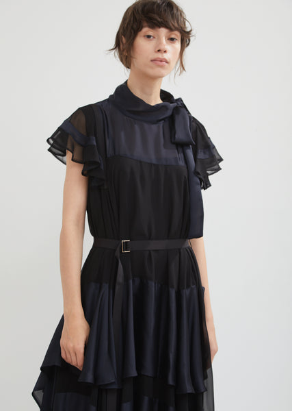 sacaiofficial | sacai THE classics sacaiと共に常に進化を遂げ