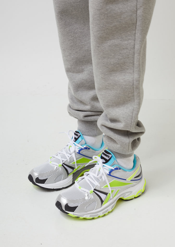 Spike Runner 200 Sneakers