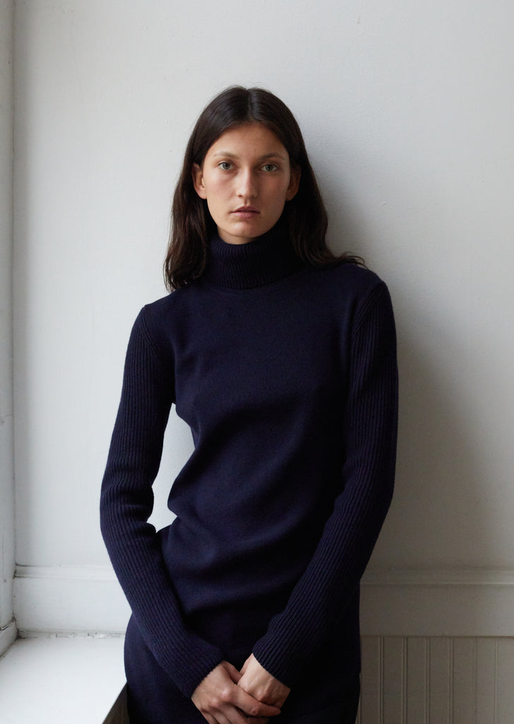 Essential Korka Wool Turtleneck Sweater