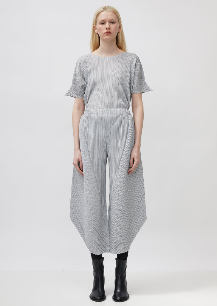 Pleated Angled Trousers