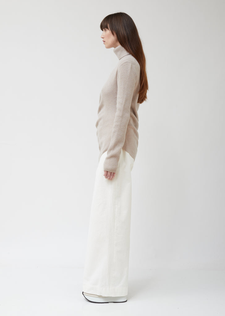 Essential Korka Wool Turtleneck Sweater