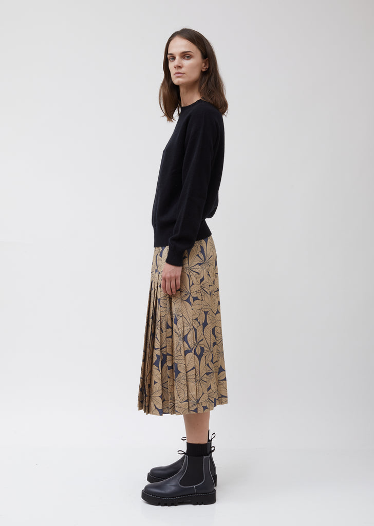 Black Classic Crew Neck Cashmere Sweater